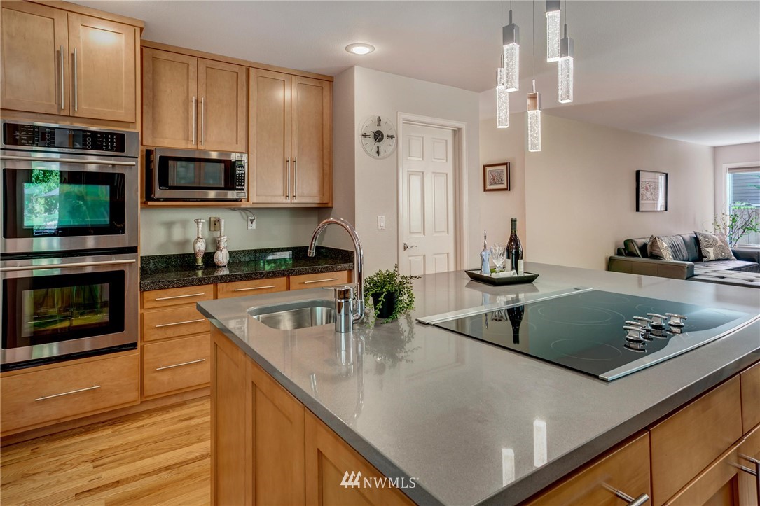 15221 92nd Place Northeast Bothell, WA 98011 - Photo 7 of 25 Gallery Image 7