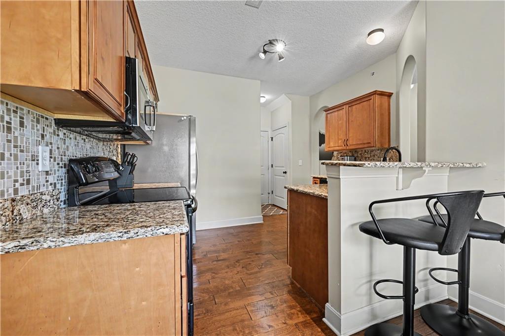 8928 Inkster Street Lenexa, KS 66227 - Photo 11 of 31