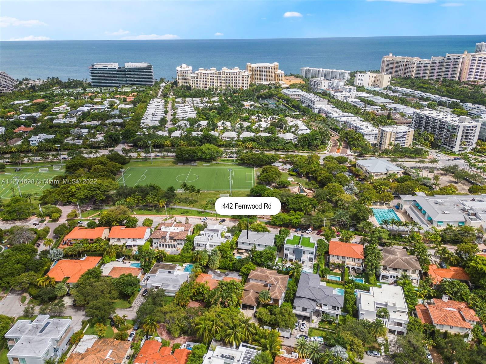 442 Fernwood Road Key Biscayne, FL 33149 - Photo 26 of 33 a view of a city