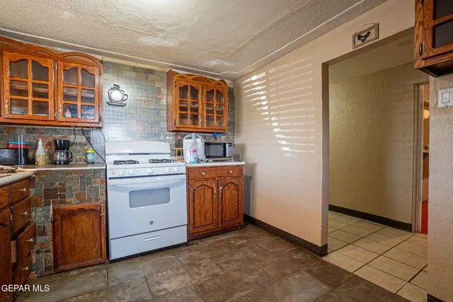 $265,000 | 1360 Aleli Road, San Elizario, TX 79849