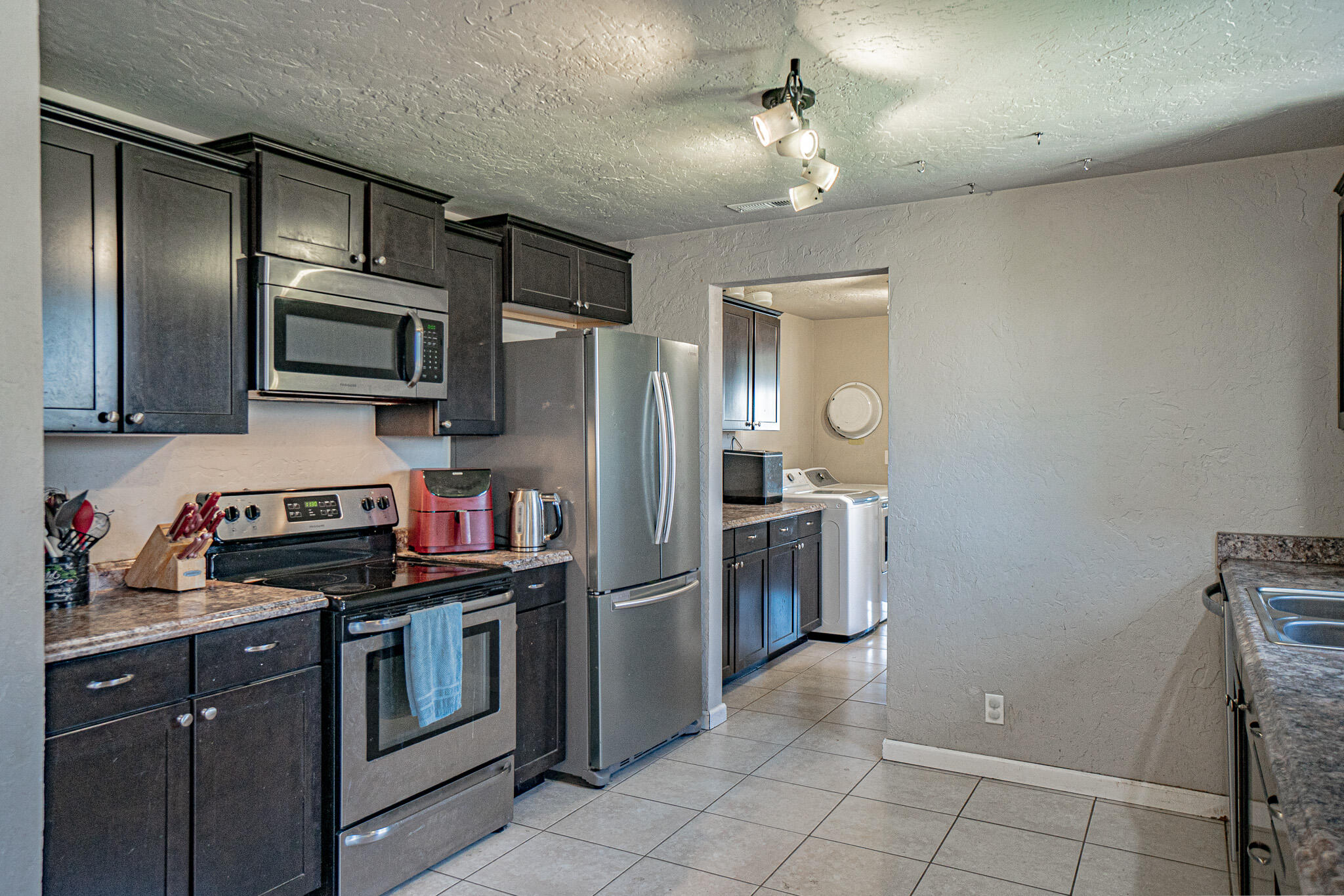 994 South Stage Road Medford, OR 97501 - Photo 21 of 38 DSC00152-HDR