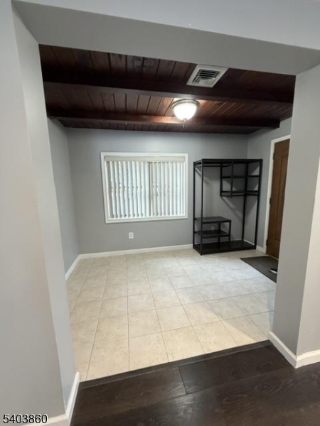 36 Wawayanda Road Vernon, NJ 07422 - Photo 32 of 34 a view of an empty room with a window