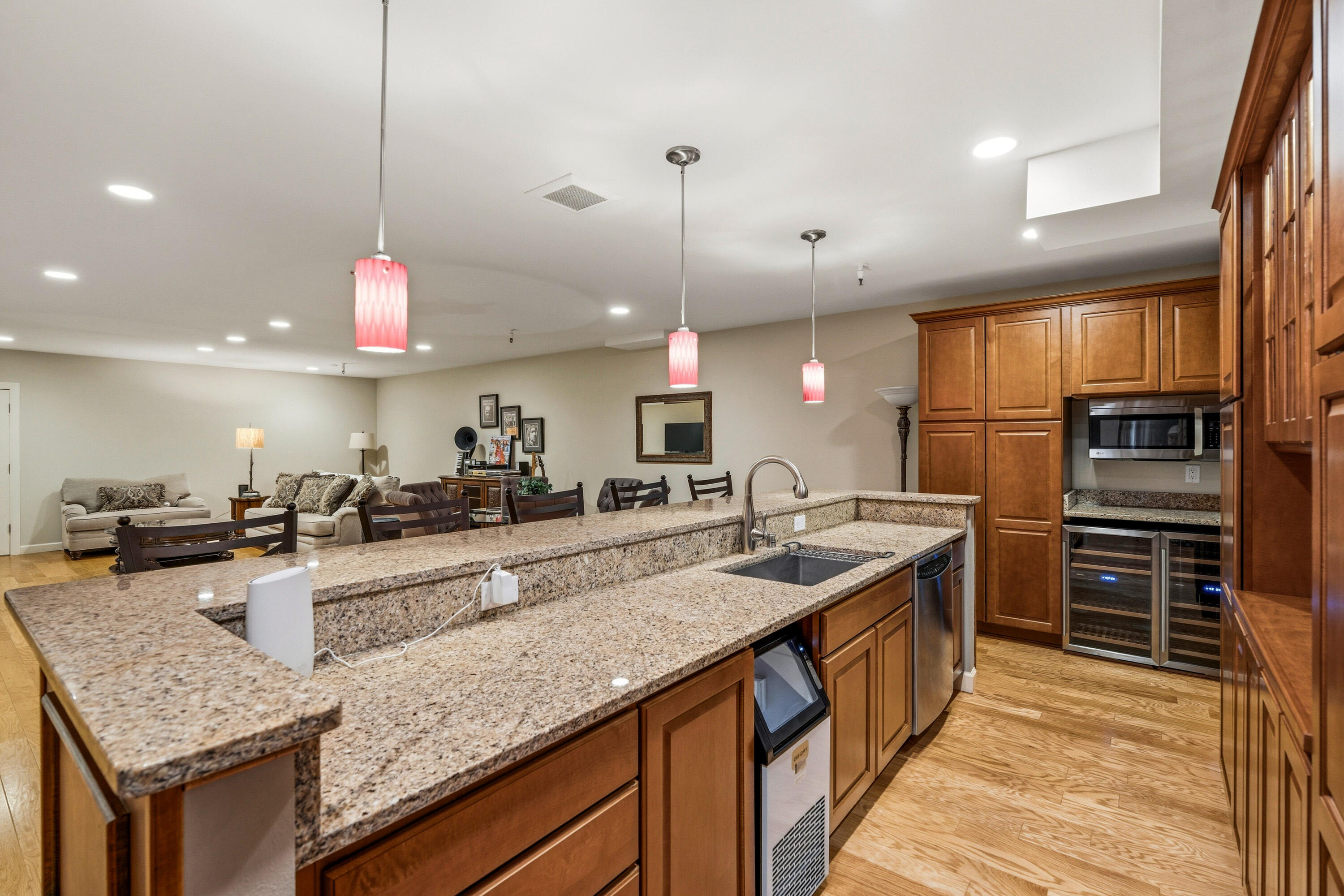 765 Bay Court, Unit B Brookfield, WI 53005 - Photo 30 of 48 DSC00740