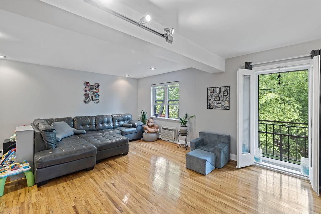 673 Pelham Road, Unit E16 New Rochelle, NY 10805 - Photo 1 of 1 Gallery Image 1