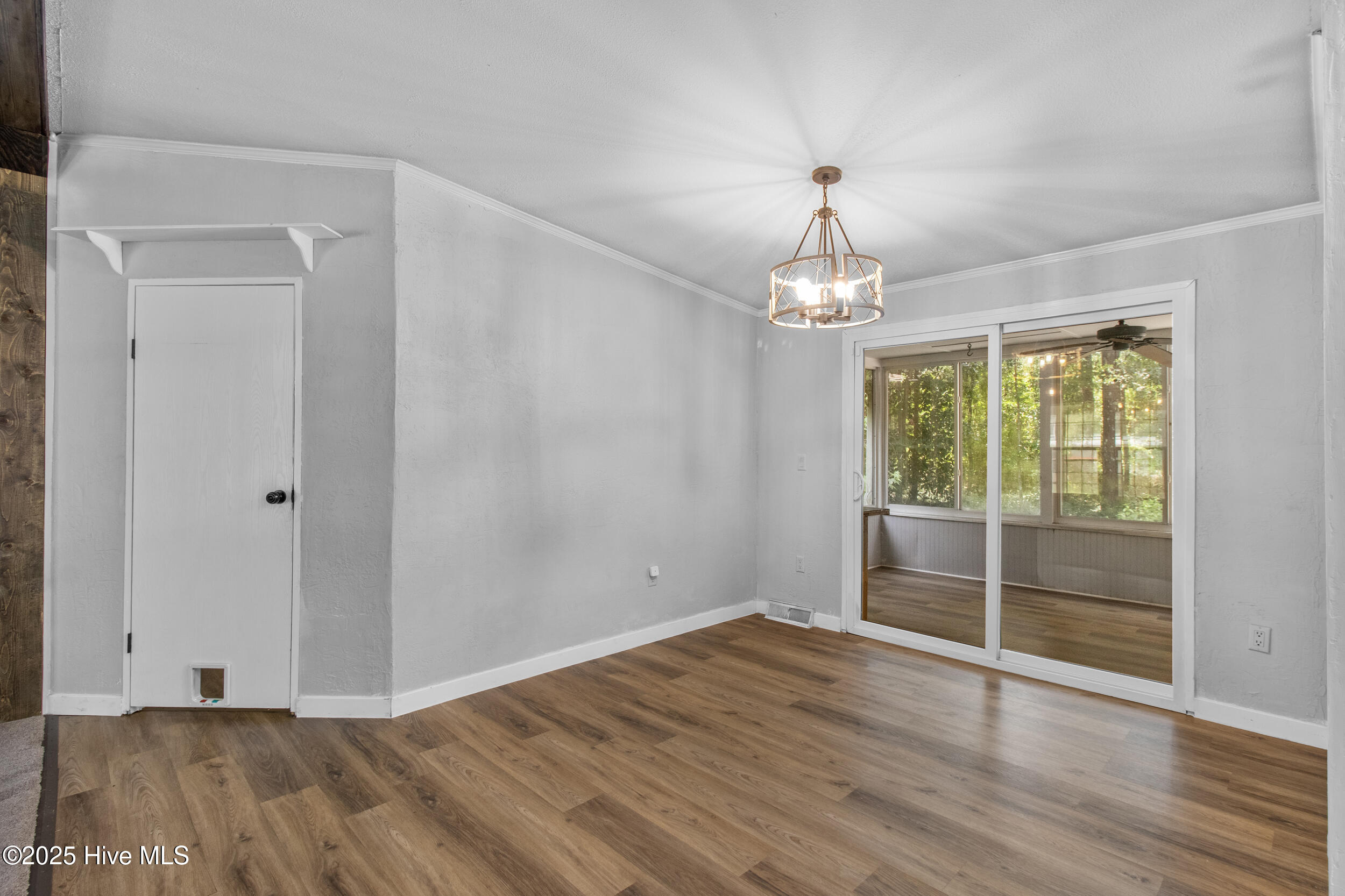 180 Quails Cove Hampstead, NC 28443 - Photo 20 of 62 19_dining room