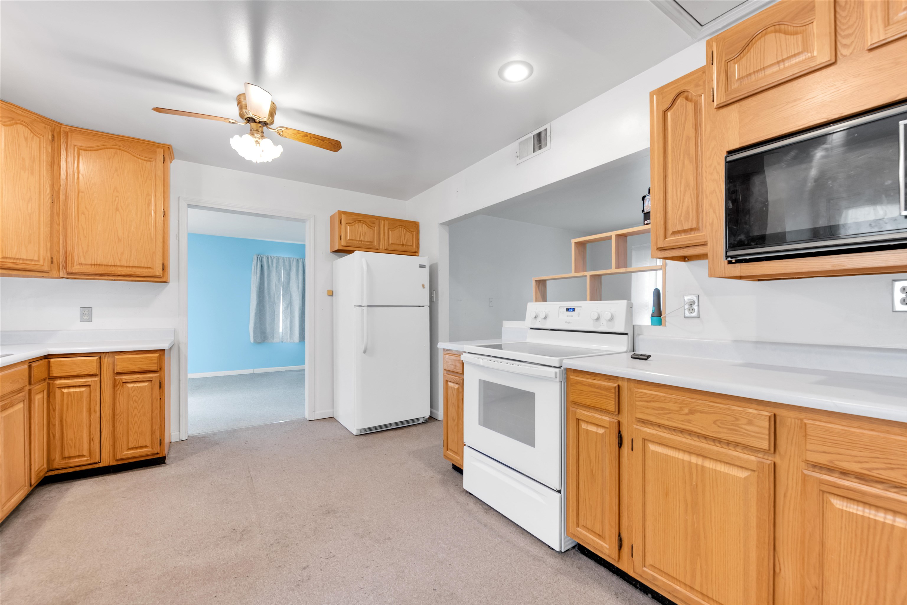 47360 Woodall Road Utica, MI 48317 - Photo 14 of 21 50175555-a268aa5f-8ee0-4158-aca8-fa8b20665e79.JPG