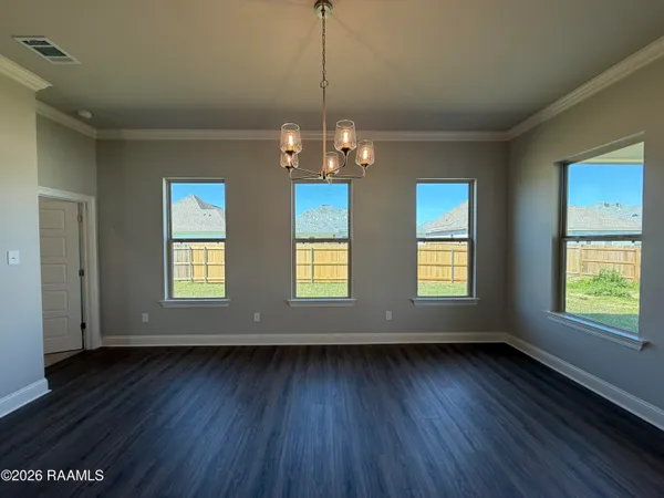 $441,992 | 304 High Point, Youngsville, LA 70592