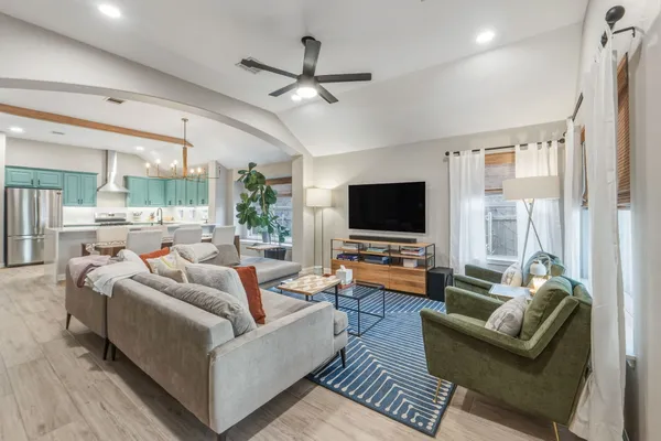 $3,200 | 10204 Wind Cave Trail, Austin, TX 78747