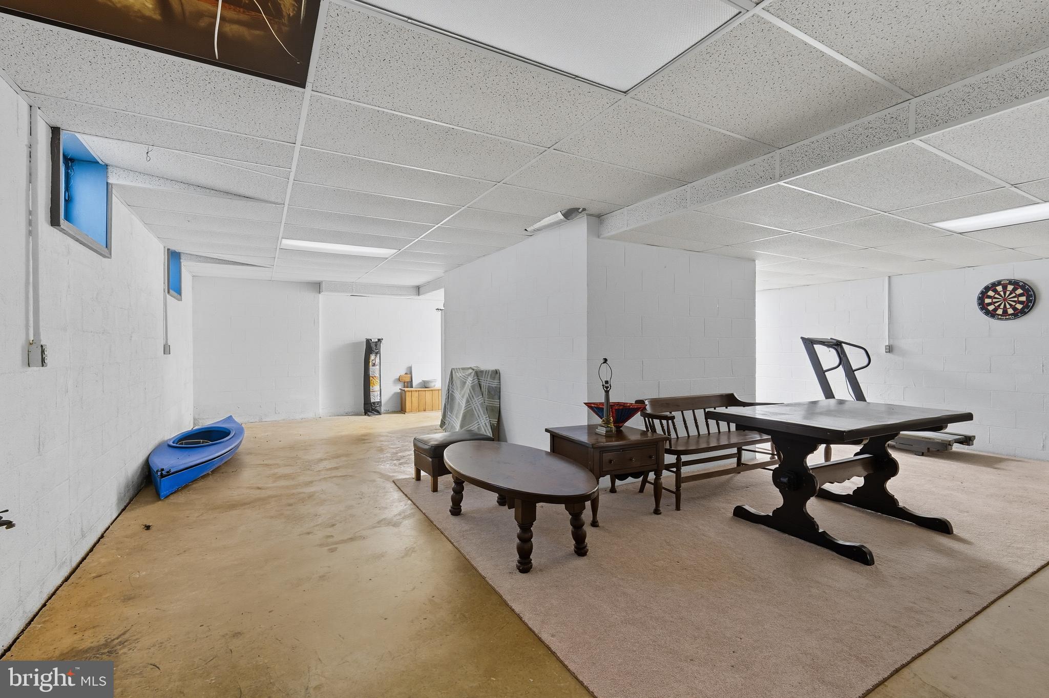 13983 Turners Point Road Kennedyville, MD 21645 - Photo 27 of 62 a living room with furniture