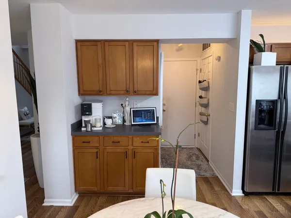 $2,300 | 2727 Borkshire Lane, Aurora, IL 60502