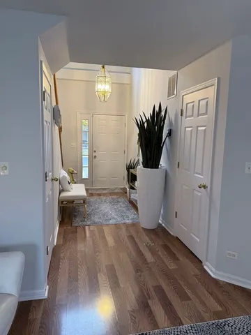 $2,500 | 2727 Borkshire Lane, Aurora, IL 60502