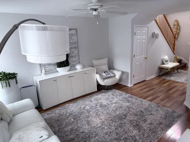 $2,500 | 2727 Borkshire Lane, Aurora, IL 60502