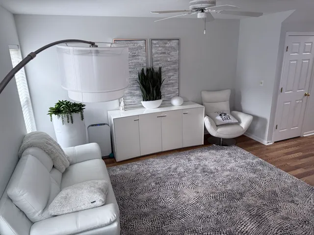 $2,500 | 2727 Borkshire Lane, Aurora, IL 60502