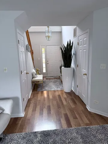 $2,500 | 2727 Borkshire Lane, Aurora, IL 60502