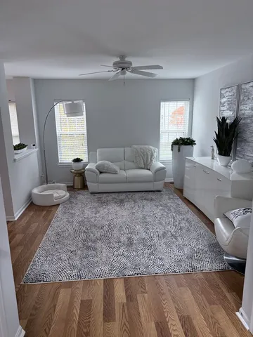 $2,500 | 2727 Borkshire Lane, Aurora, IL 60502