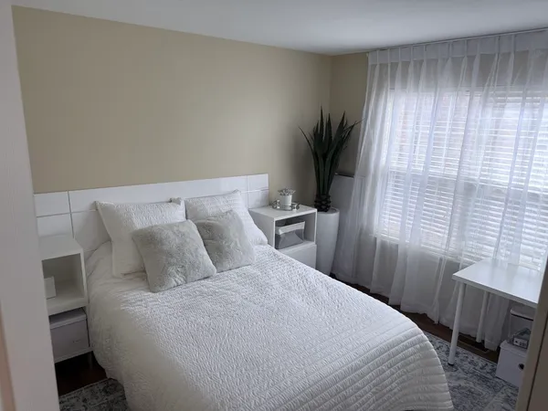 $2,300 | 2727 Borkshire Lane, Aurora, IL 60502