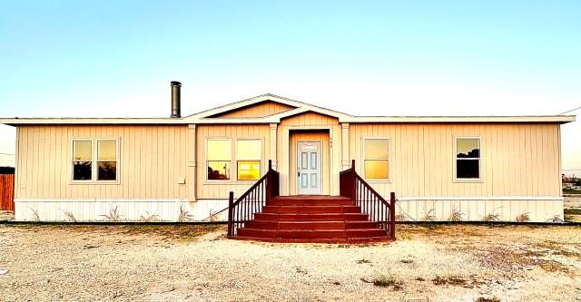 402 Kilborn Street Rankin, TX 79778 - Photo 1 of 20