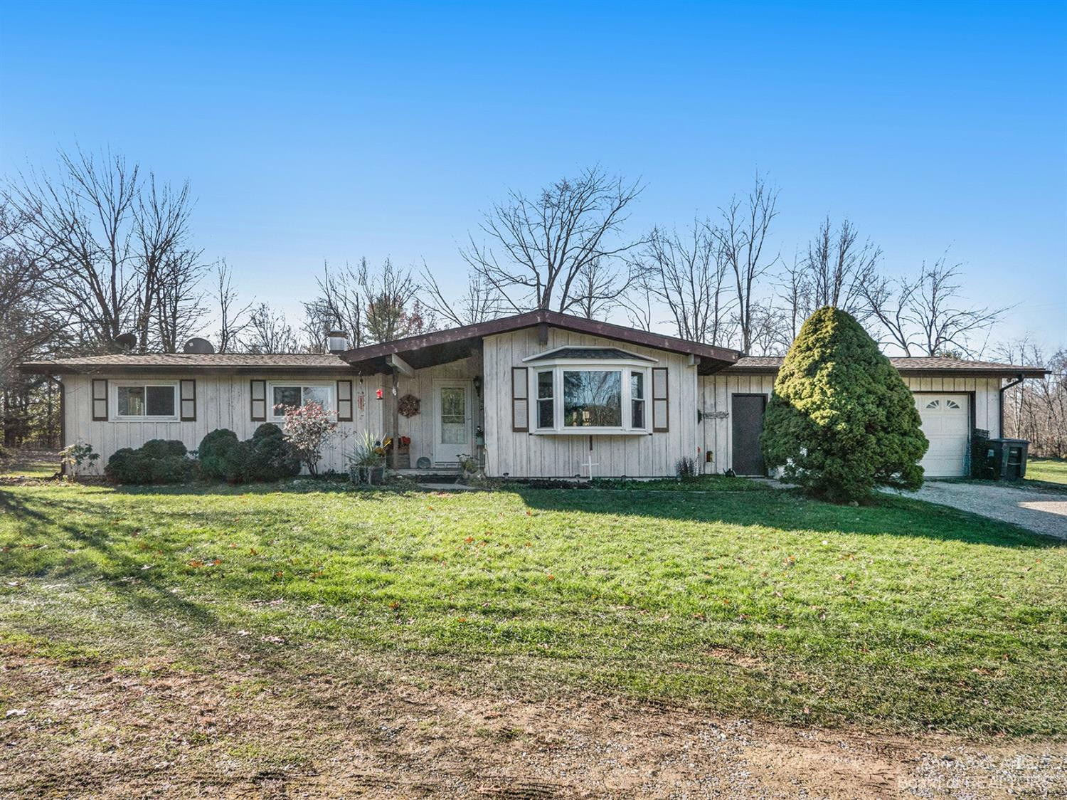 13876 Sheridan Road Manchester, MI 48158 - Photo 1 of 28 Photo 1