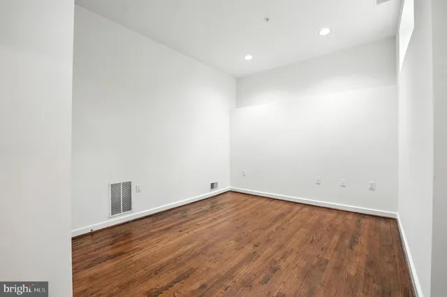 $2,500,000 | 6702 Oregon Avenue Northwest, Washington, DC 20015