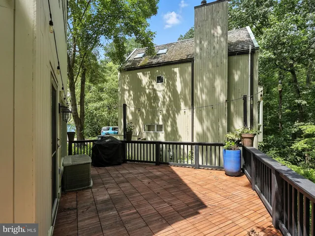 $2,500,000 | 6702 Oregon Avenue Northwest, Washington, DC 20015