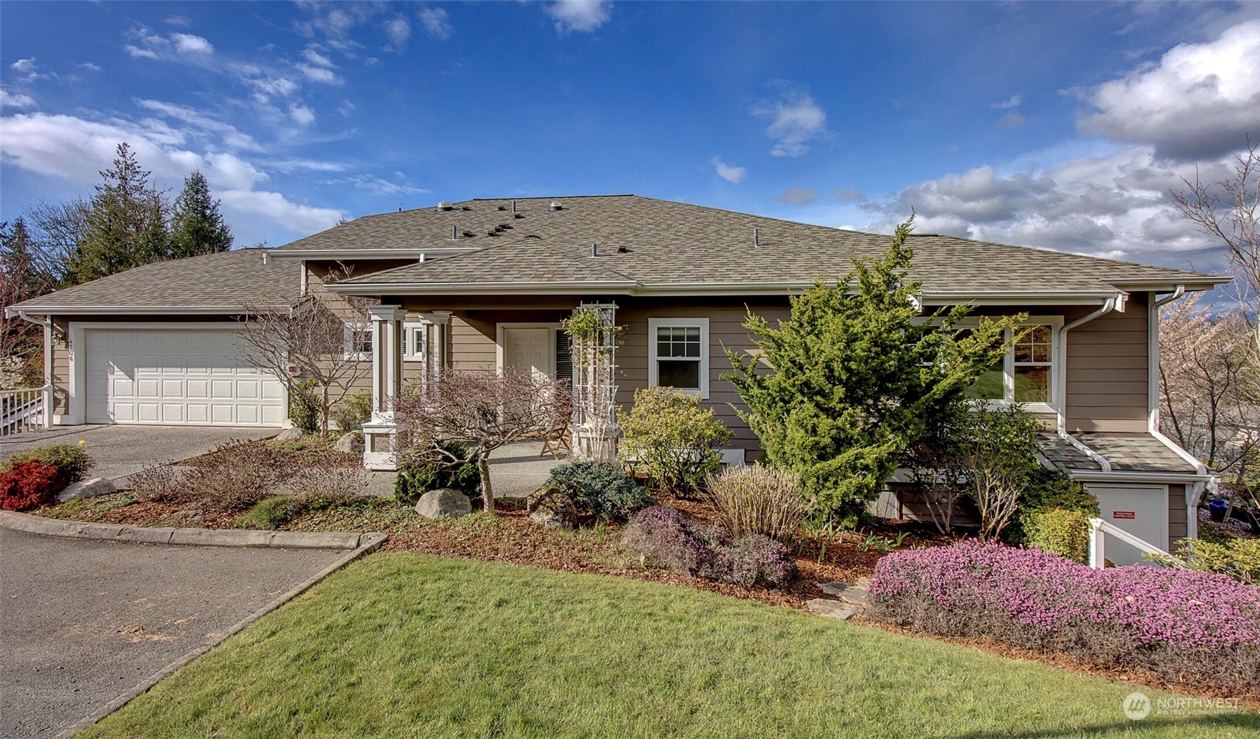 4506 Providence Point Place Southeast, Unit 2638, Issaquah, WA 98029