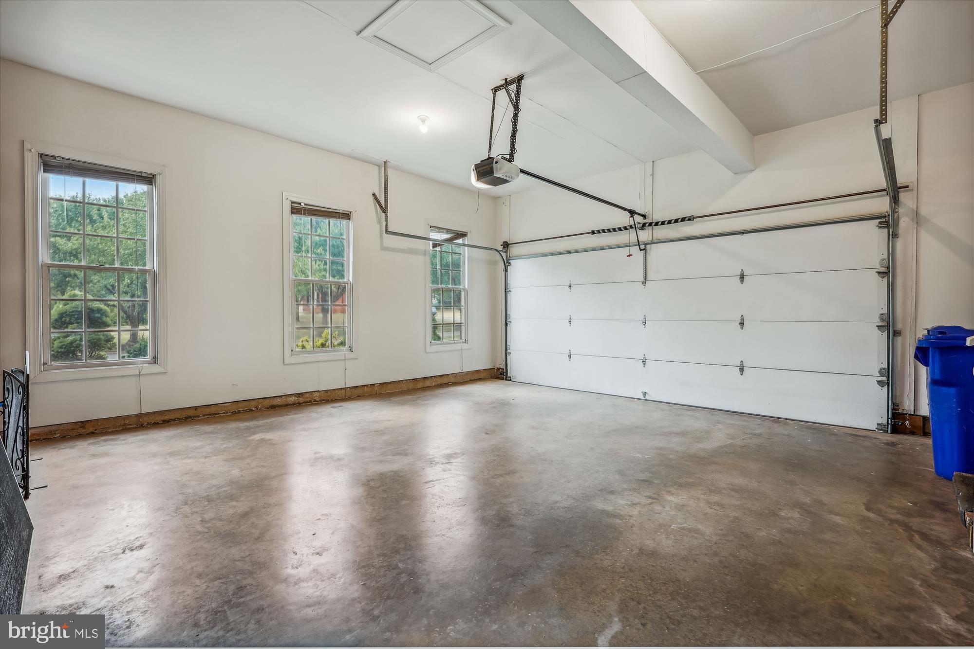 918 Brick Manor Circle Silver Spring, MD 20905 - Photo 22 of 64 2- car garage