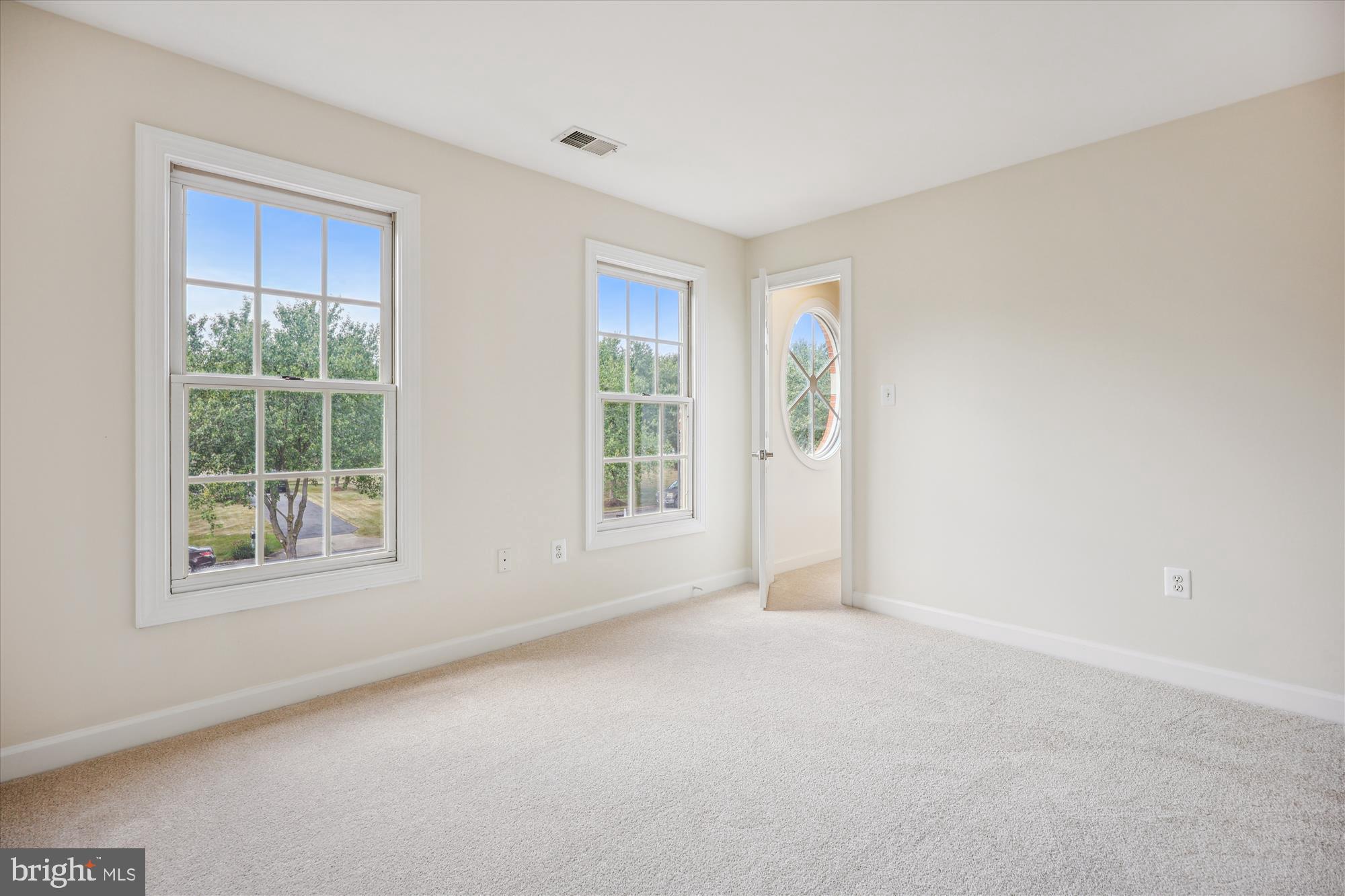 918 Brick Manor Circle Silver Spring, MD 20905 - Photo 44 of 64 Linen bedroom has a closet w/ a window!