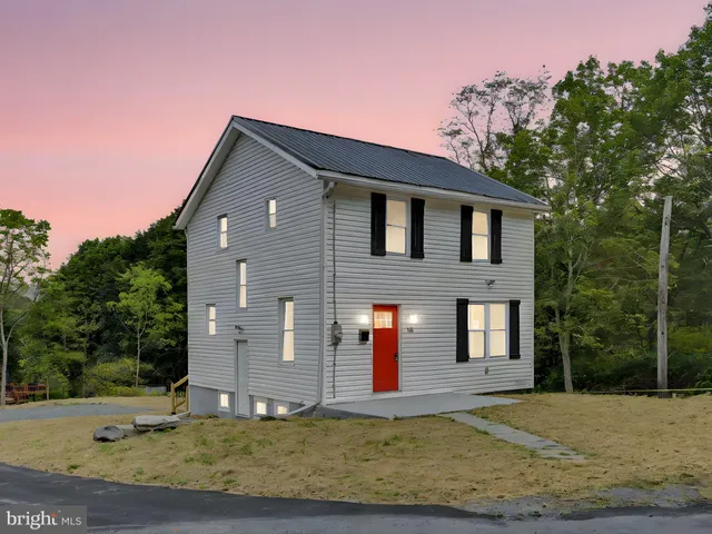 $214,999 | 111 Hillside Drive, Barnesville, PA 18214