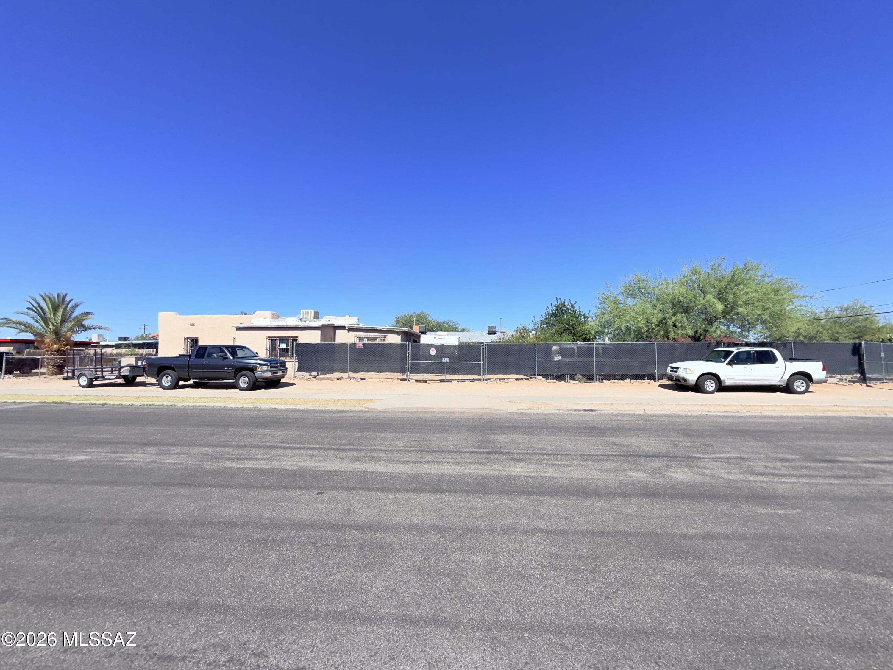347 East 24th Street Tucson, AZ 85713 - Photo 32 of 36