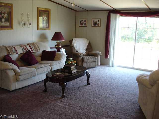 1805 Chapelwood Road Denton, NC 27239 - Photo 6 of 16 Living Room.