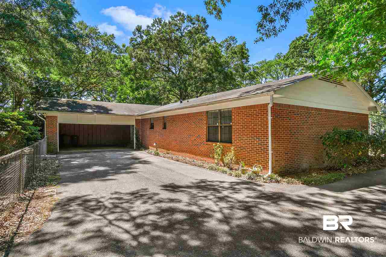 4315 Steve Street South Mobile, AL 36609 - Photo 2 of 34