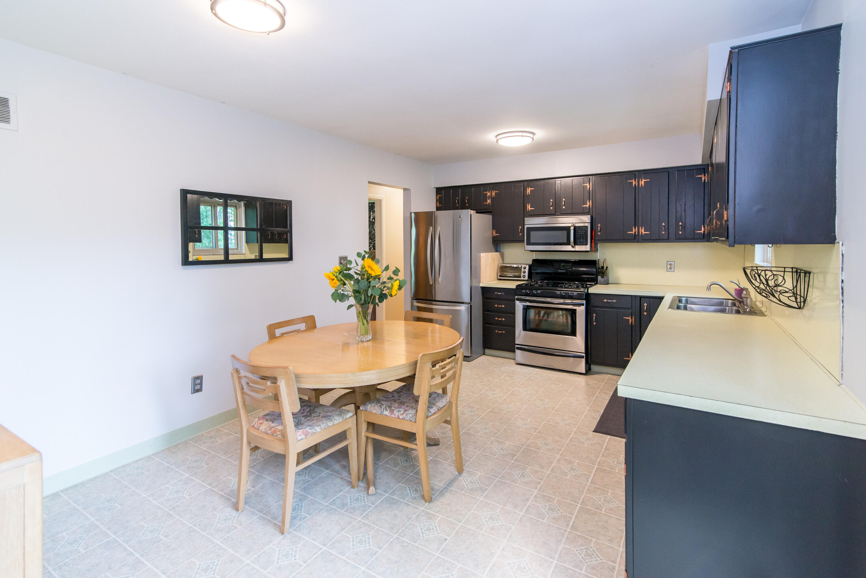 2014 Whittier Road Ypsilanti, MI 48197 - Photo 15 of 35 015_19