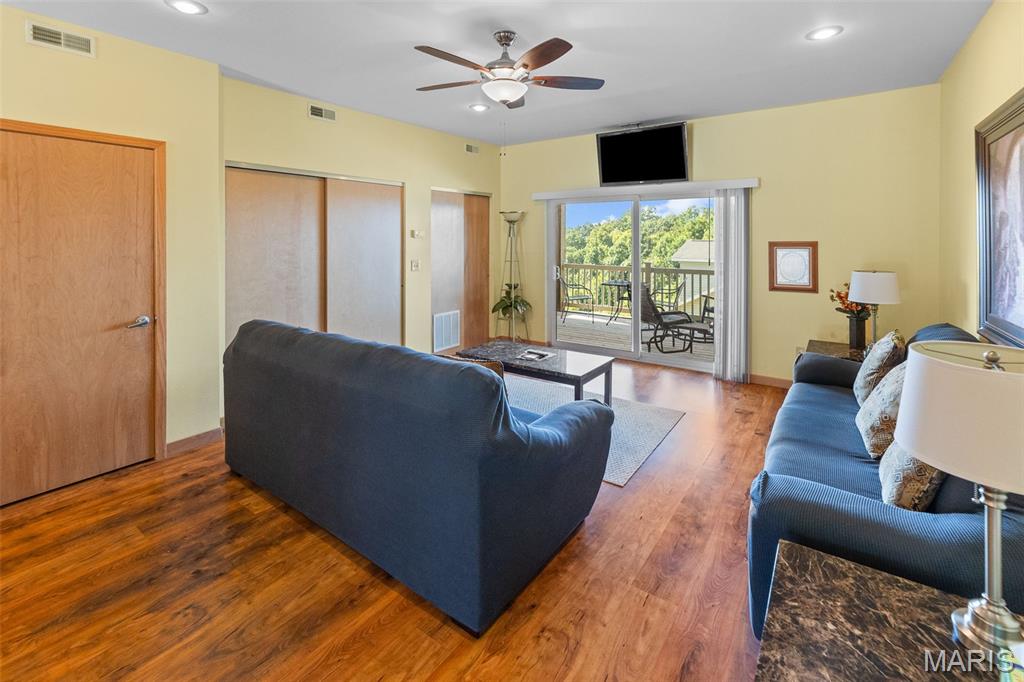 317 Timber Ridge Drive Grafton, IL 62037 - Photo 5 of 45 Gallery Image 5