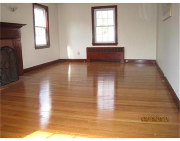 366 Brook Road Milton, MA 02186 - Photo 6 of 30 Gallery Image 6