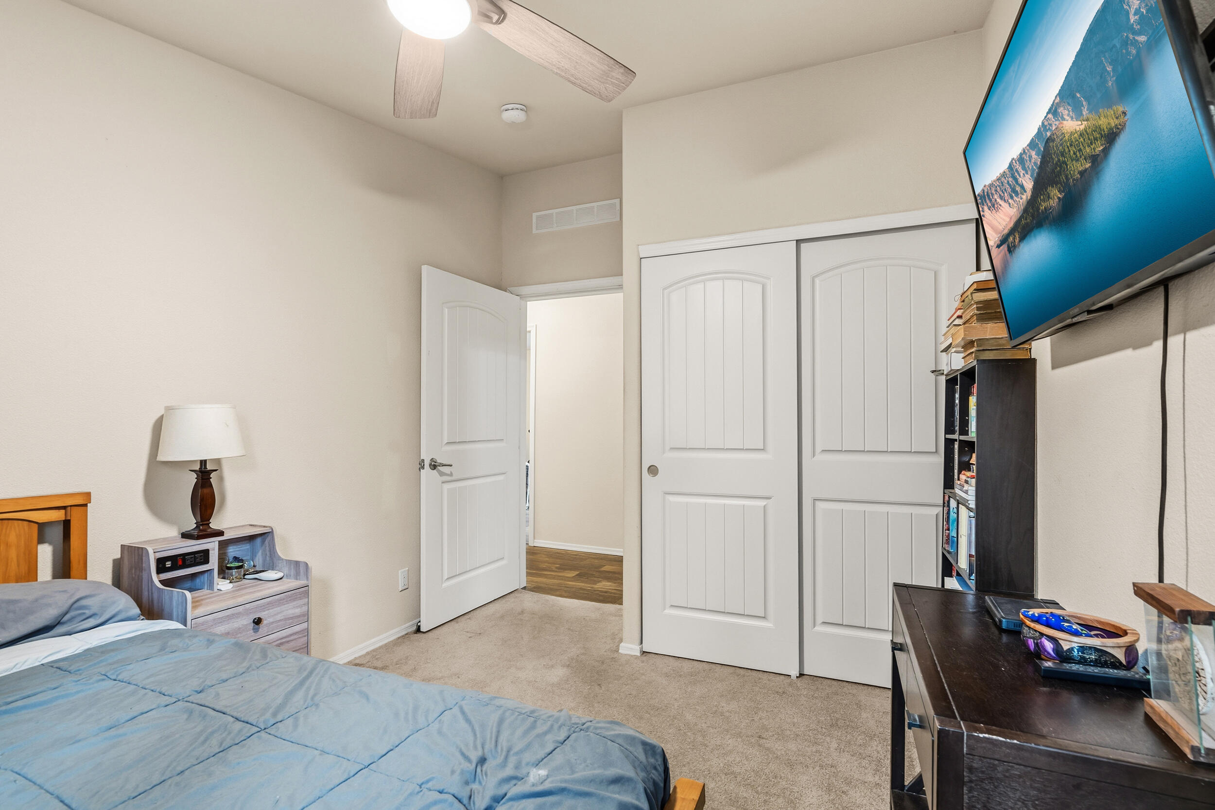 124 Buck Canyon Road Cave Junction, OR 97523 - Photo 23 of 37 23 - Guest Bedroom