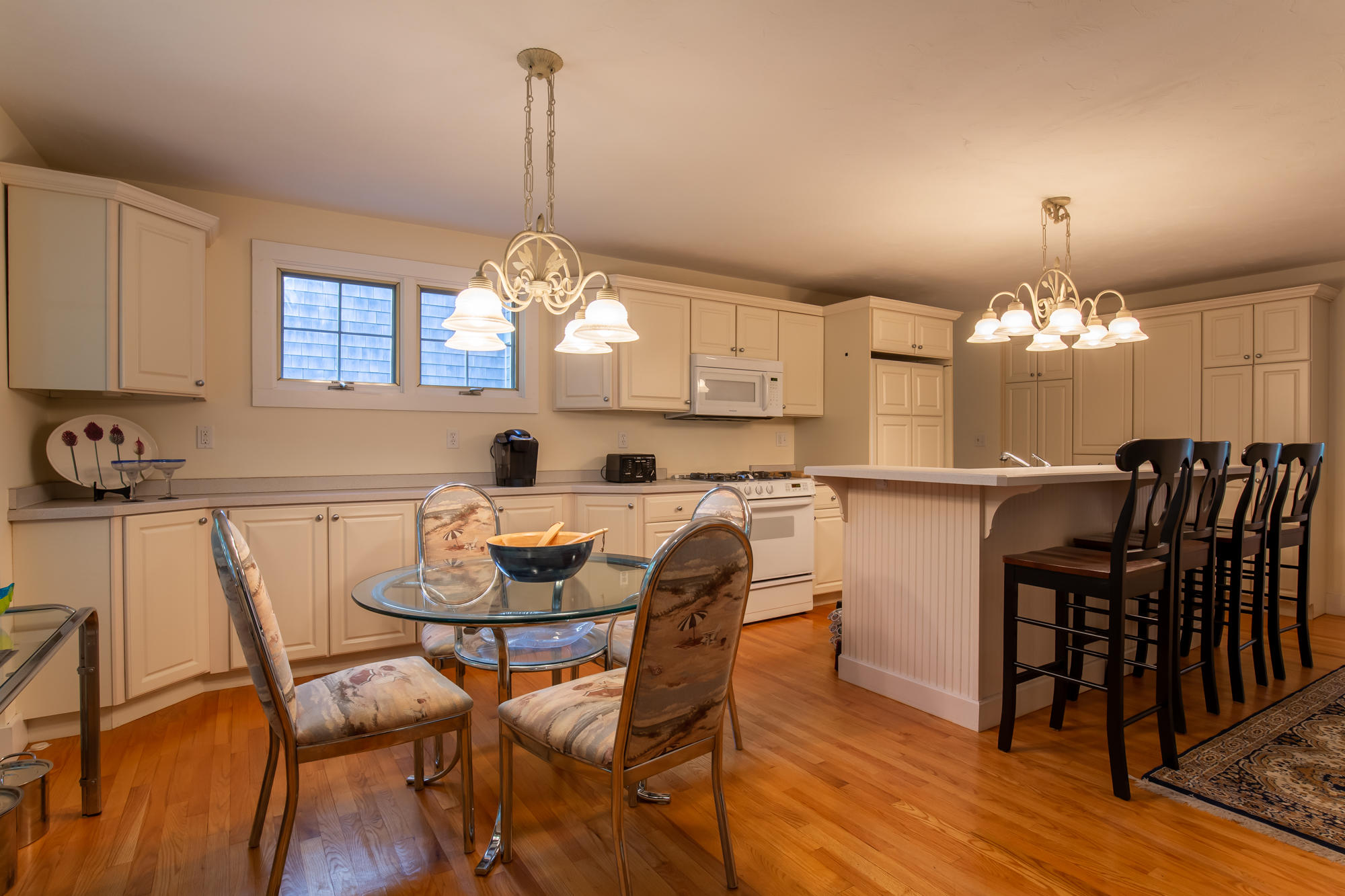 21 Down Harbor Road Edgartown, MA 02539 - Photo 8 of 26 Eat in kitchen
