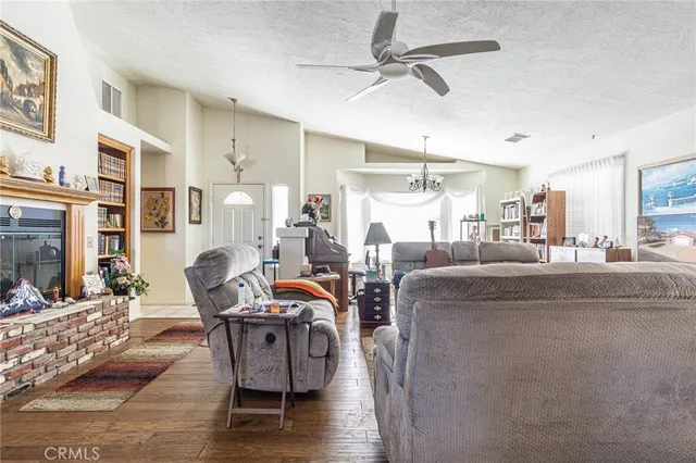 $389,999 | 14666 Coolglen Drive, Helendale, CA 92342