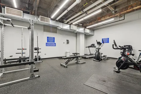 $230,000 | 20 North State Street, Unit 914, Chicago, IL 60602
