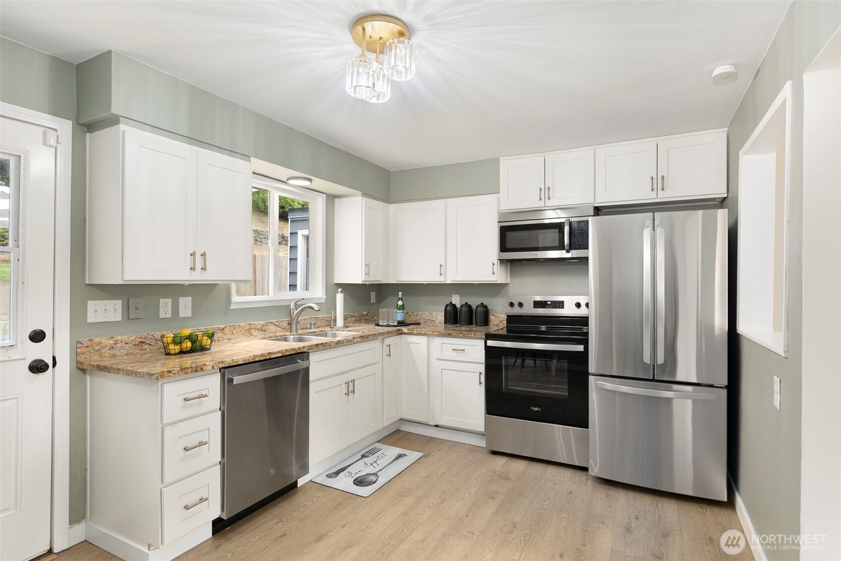 2116 Rocky Point Road Northwest Bremerton, WA 98312 - Photo 13 of 30 Gallery Image 13