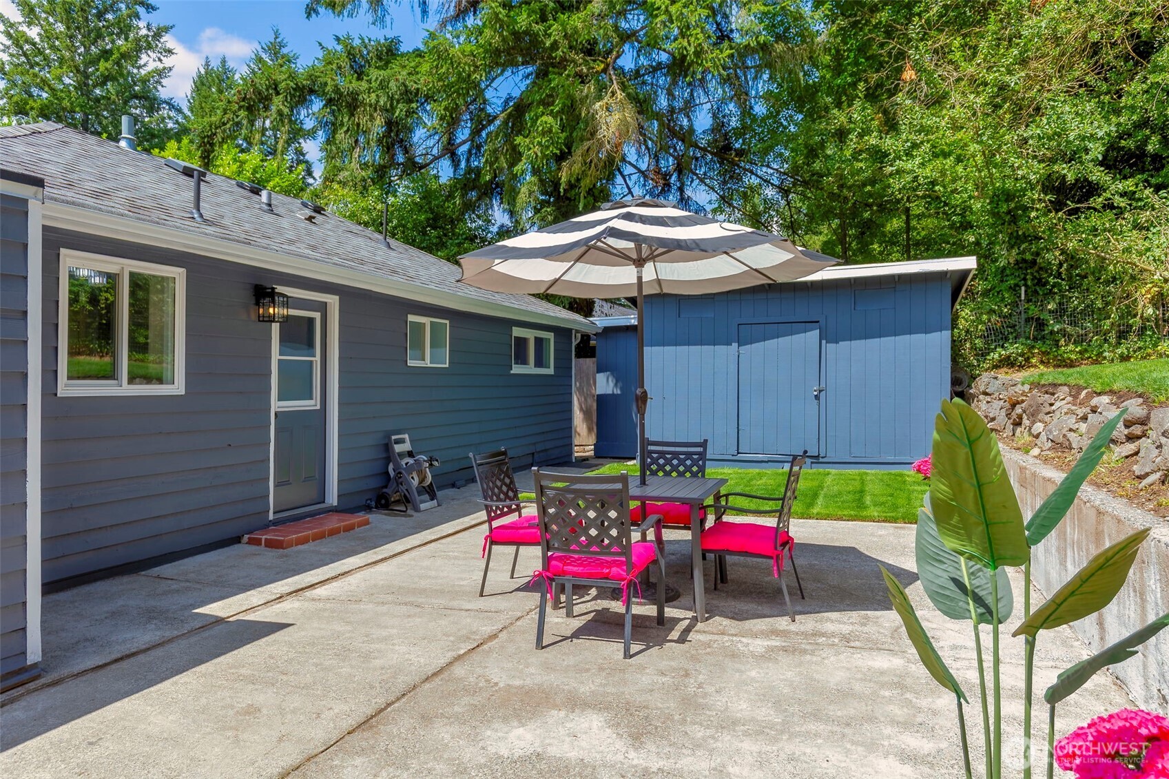 2116 Rocky Point Road Northwest Bremerton, WA 98312 - Photo 4 of 30 Gallery Image 4