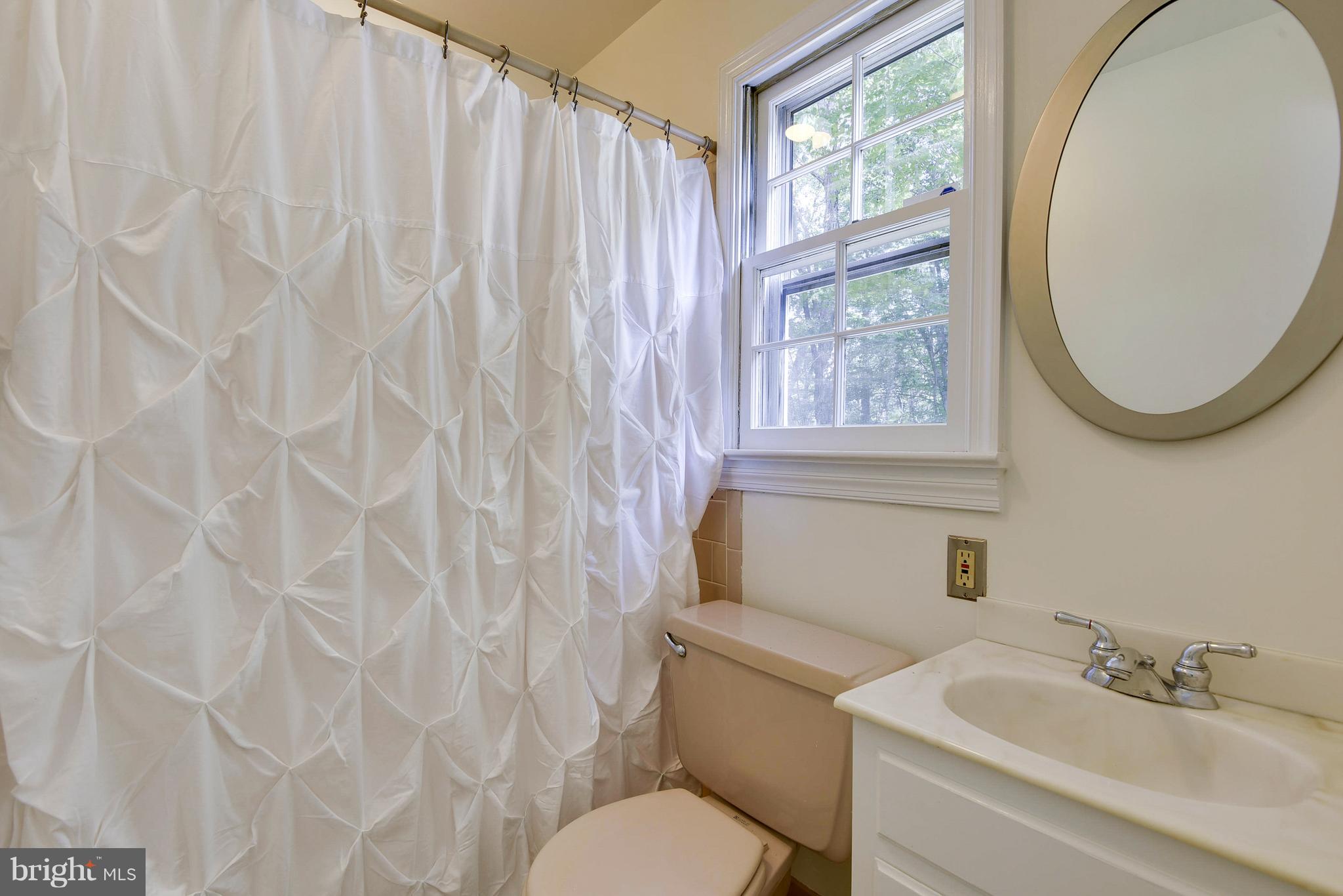 10117 Big Rock Road Silver Spring, MD 20901 - Photo 15 of 30 Bath (Master)