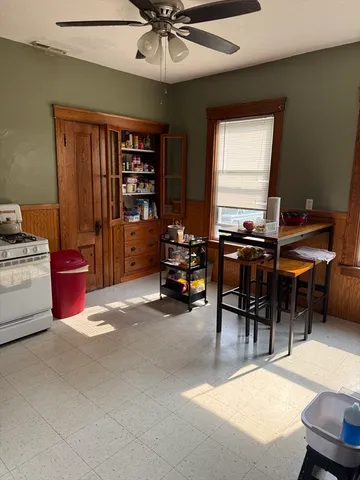 $1,650 | 32 Clifton Street, Unit 2, Worcester, MA 01610