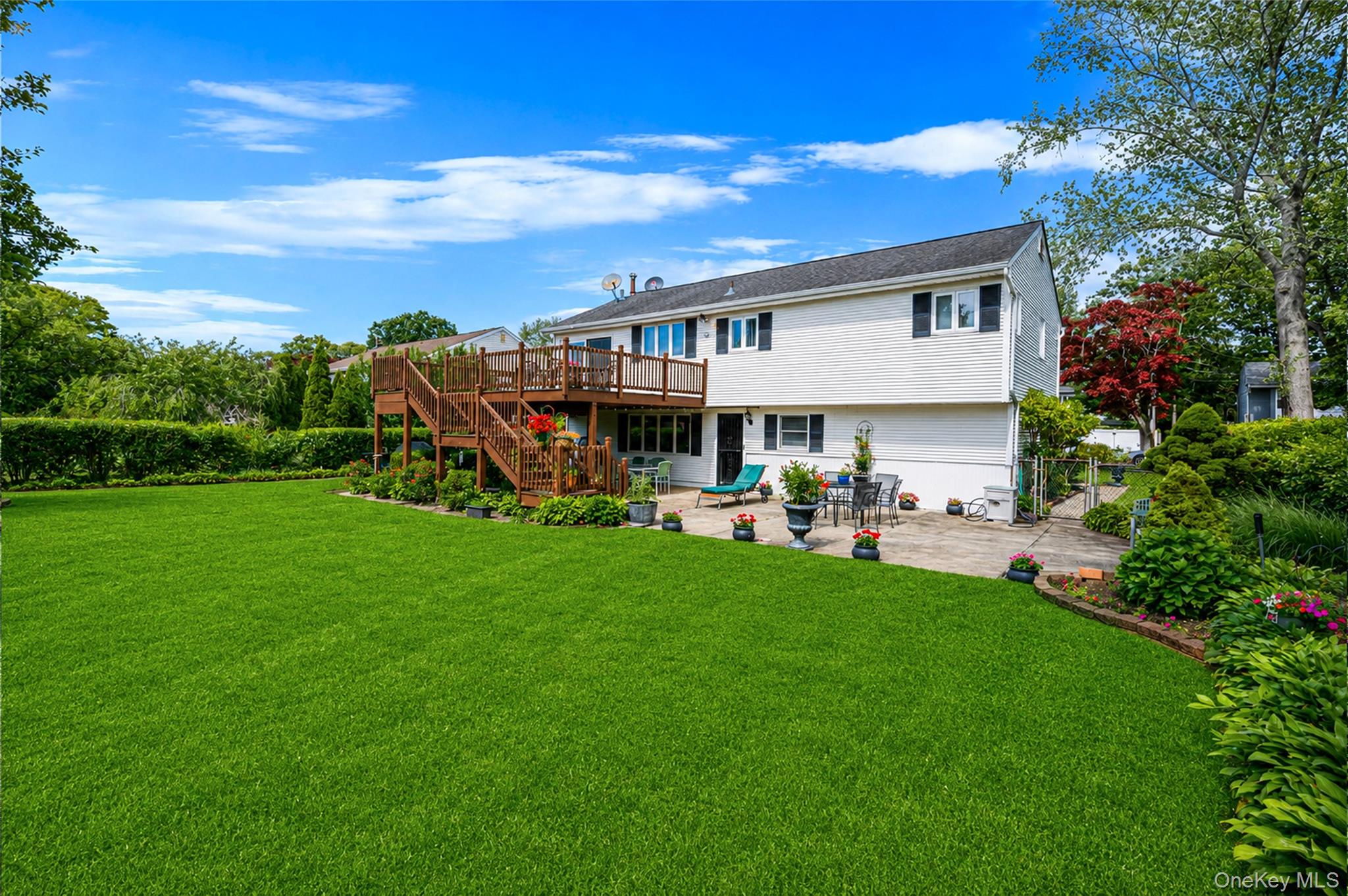34 Ruland Road North Selden, NY 11784 - Photo 38 of 48
