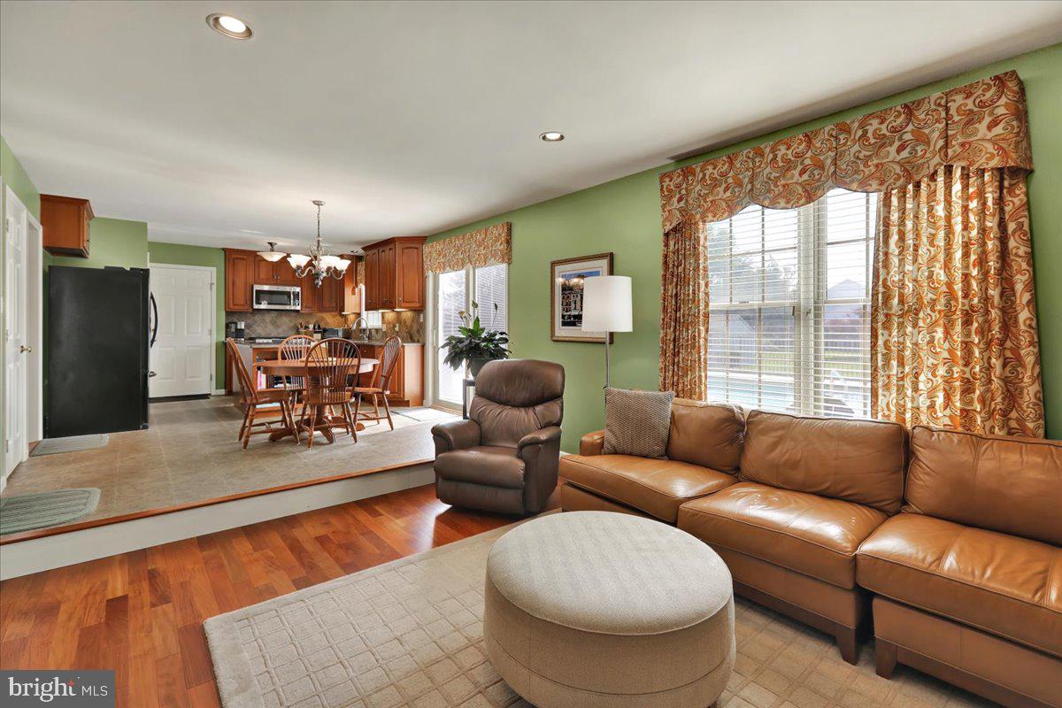 32 Duffield Drive Lititz, PA 17543 - Photo 13 of 55 Living Room