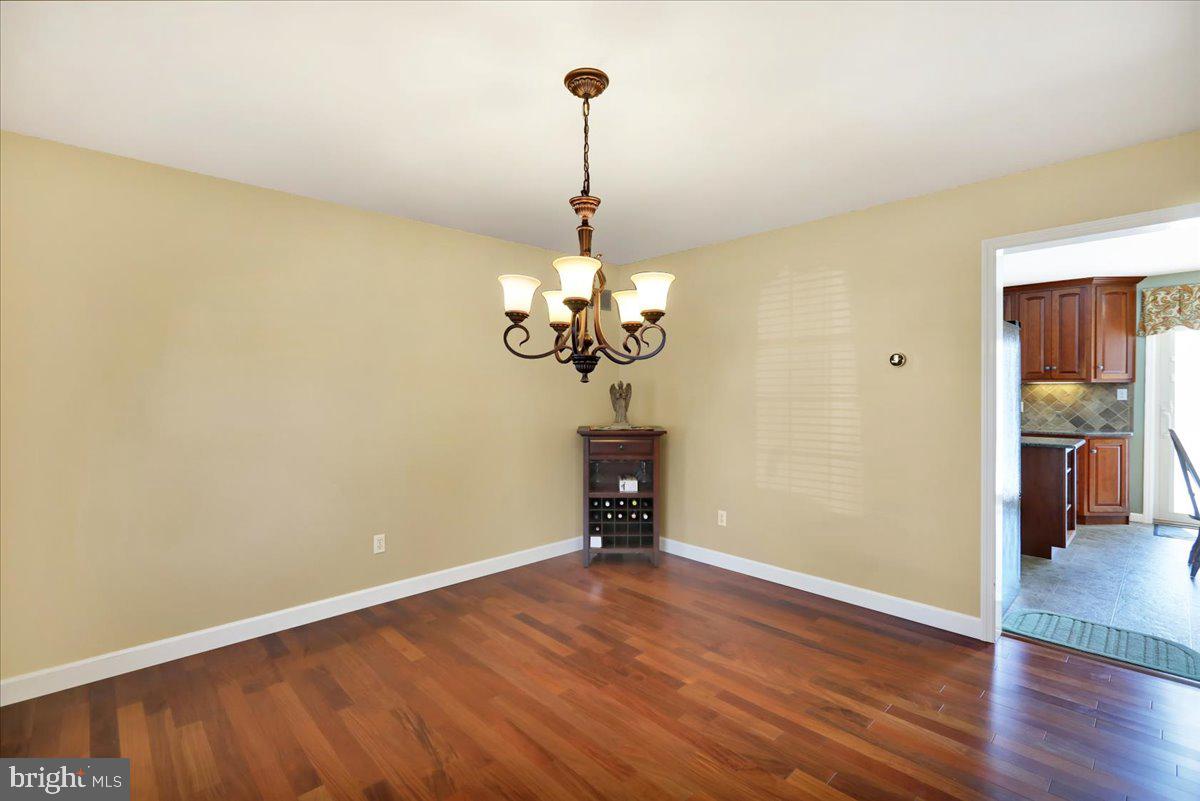 32 Duffield Drive Lititz, PA 17543 - Photo 15 of 55 Dining Room