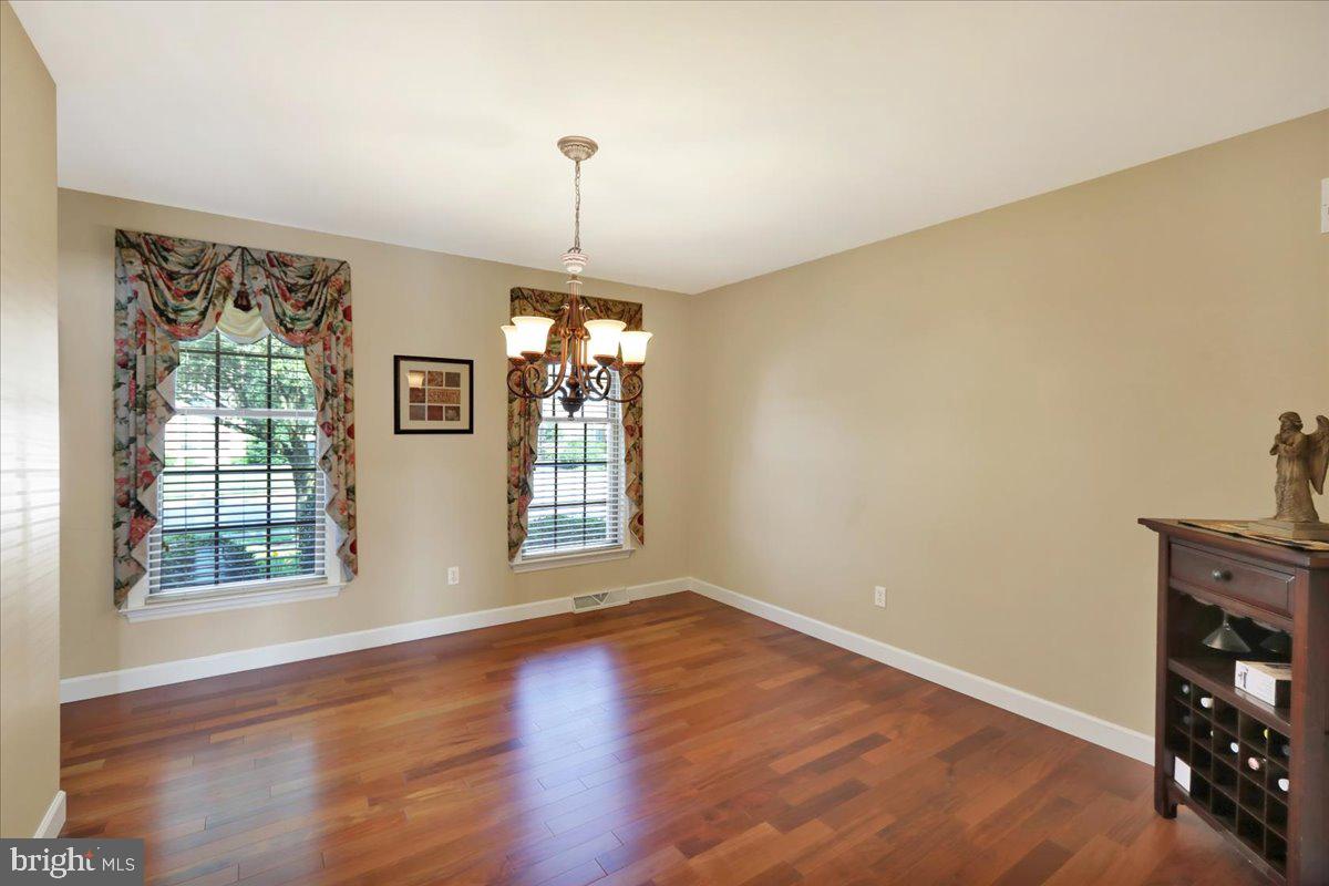 32 Duffield Drive Lititz, PA 17543 - Photo 16 of 55 Dining Room