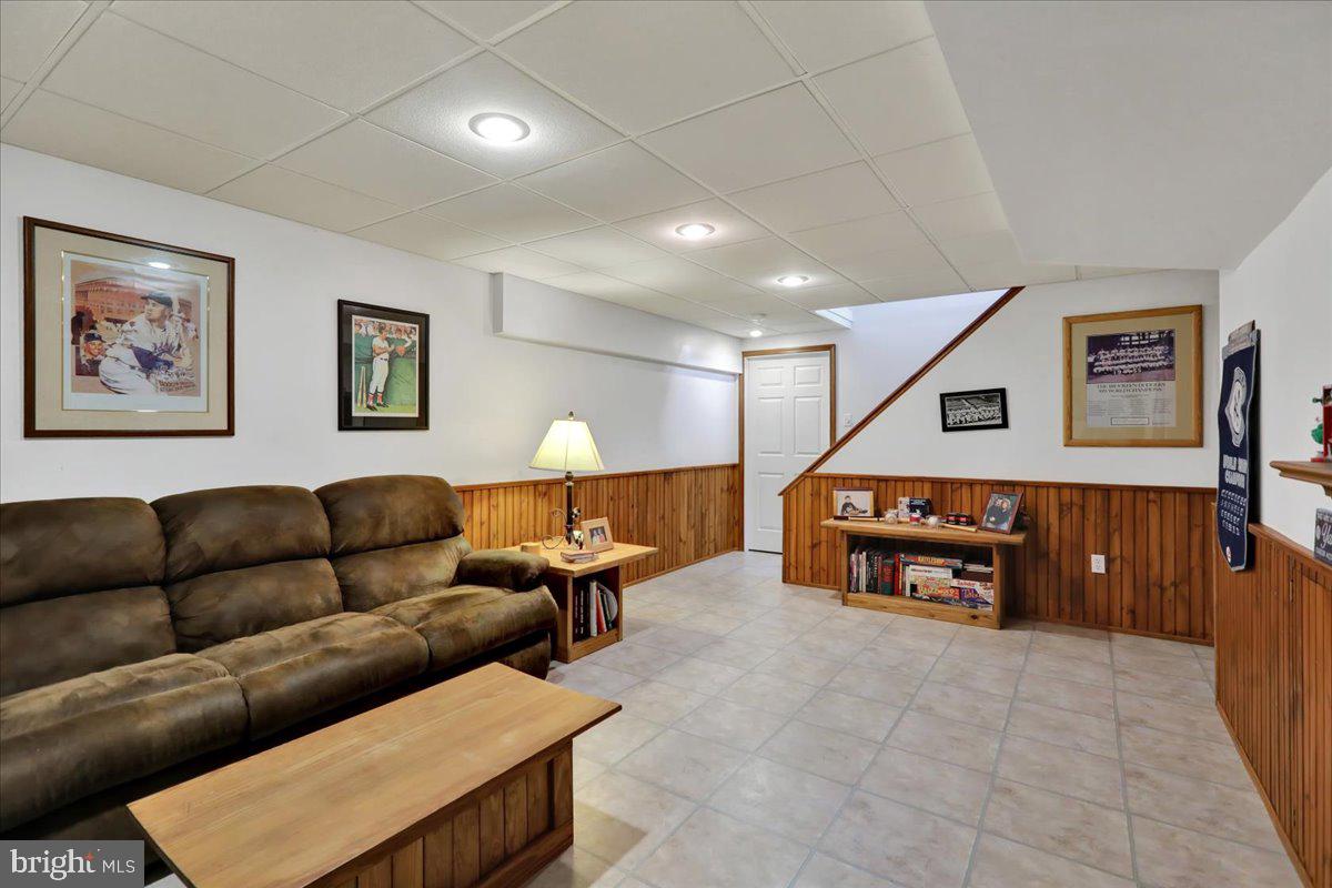 32 Duffield Drive Lititz, PA 17543 - Photo 35 of 55 Family Room