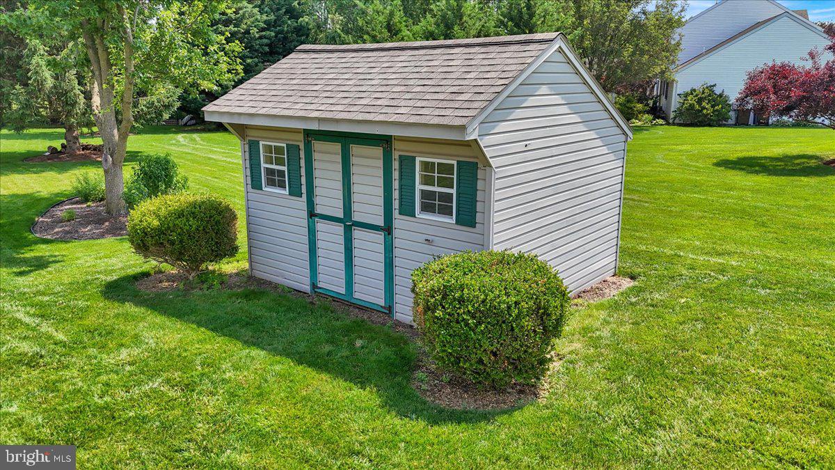 32 Duffield Drive Lititz, PA 17543 - Photo 42 of 55 Shed