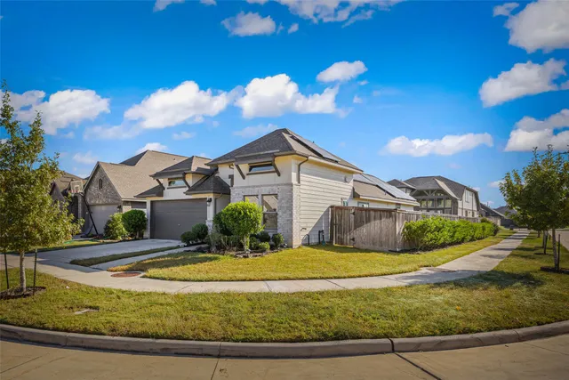 $2,300 | 1810 Winston Store Loop, Richmond, TX 77469