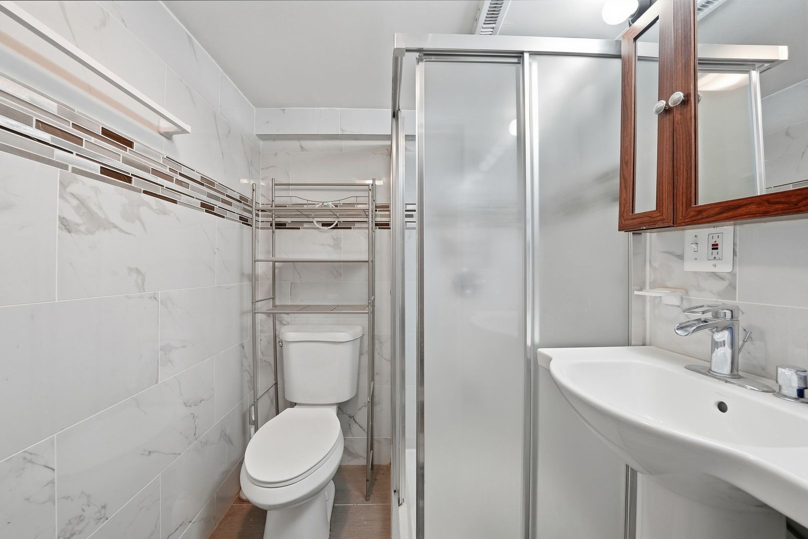 1235 North Harding Avenue Chicago, IL 60651 - Photo 22 of 38